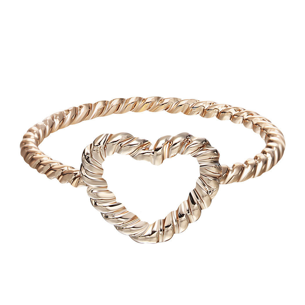 Unisex Heart Shaped Initial Ring Electroplated Metal Alphabet Ring Gold Or Silver Finish Fashion Jewelry For Men Women