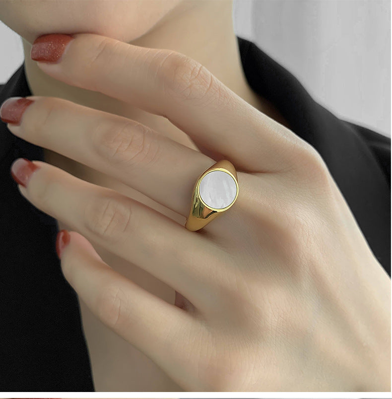 Womens Titanium Steel Ring Gold Plated Round Retro Geometric Shell Inlaid Durable Fashion Jewelry Elegant Ring