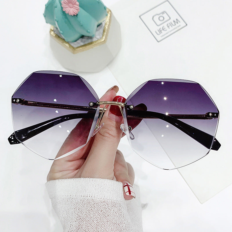 Womens Polygonal Sunglasses Metal Frame Fashion Eyewear Strong Durable Design 60mm Lens Gold Frames Faded Lens