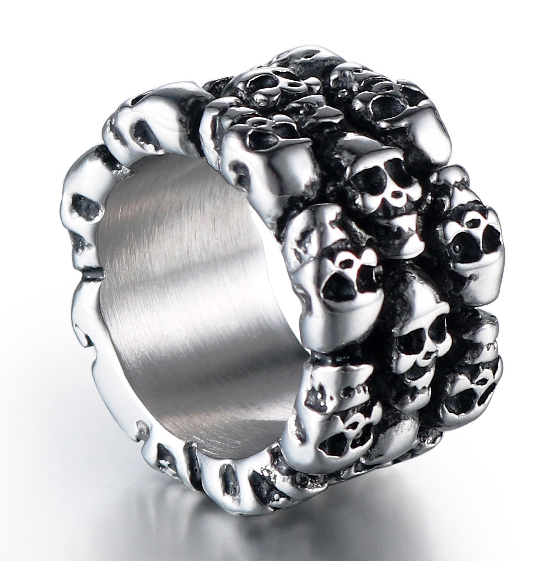 Mens Skull Ring Titanium Steel Retro Biker Fashion Jewelry Durable Statement Domineering Personality Design Accessory