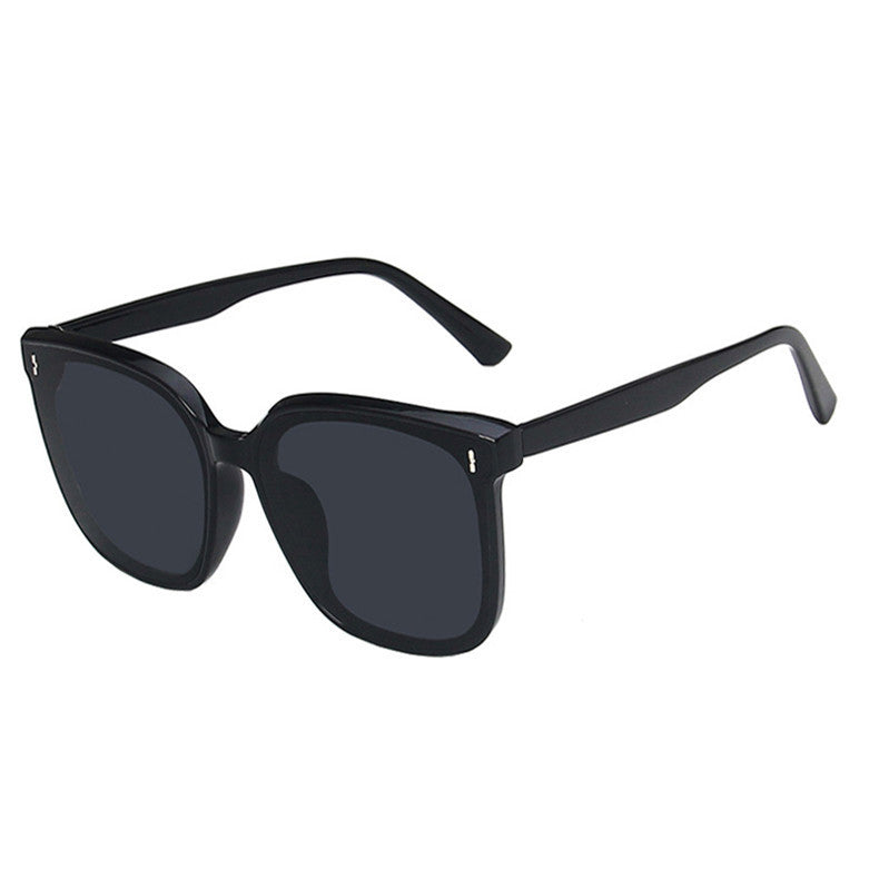 Unisex Sunglasses With UV400 Protection Plastic Frame Sun Glasses Universal Fit Eyewear For Men And Women Black Frame