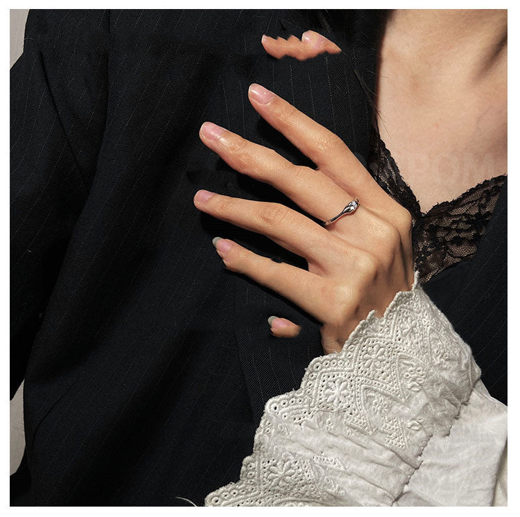 Womens 925 Sterling Silver Ring With Niche Shaped Opening Zircon Accent Simple Diamond Band Gentle Design Jewelry