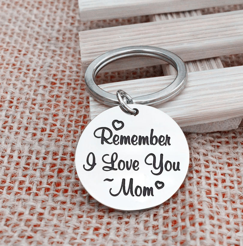 I Love You Mom Keychain Stainless Steel Carved Geometry Design Mothers Day Gift Car Key Ring Decoration Carved