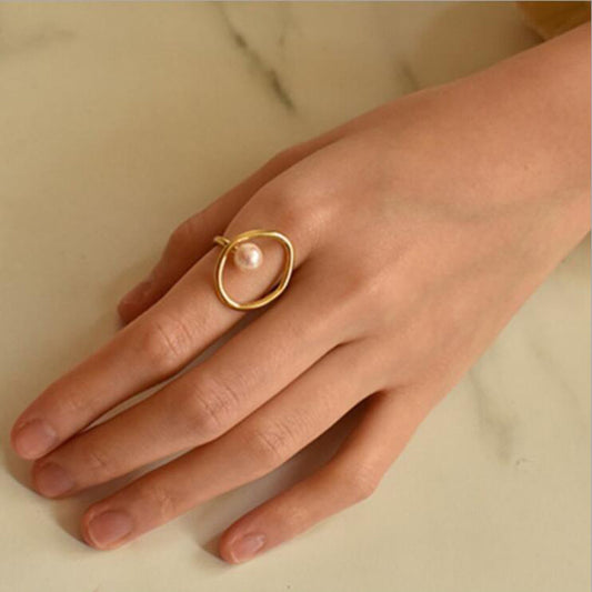 Womens Pearl Ring Copper Inlaid Geometric Ring Electroplated Golden Jewelry Fashion Index Finger Ring Zen Gems