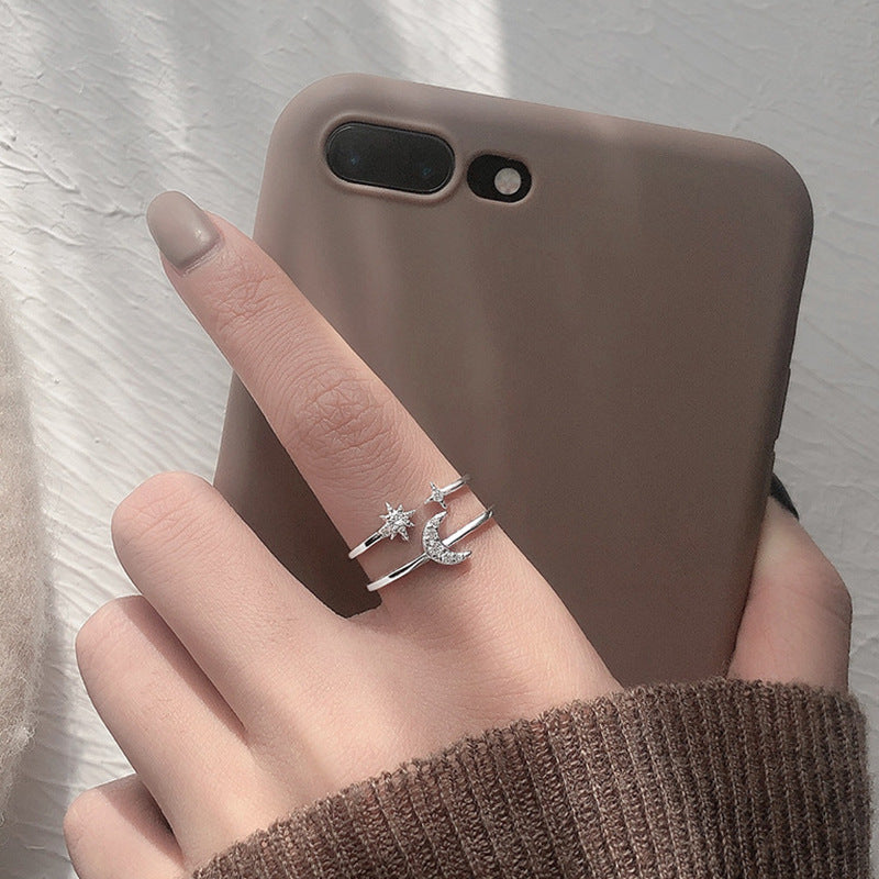 Sparkling Diamond Star Moon Ring White Gold Inlay Details