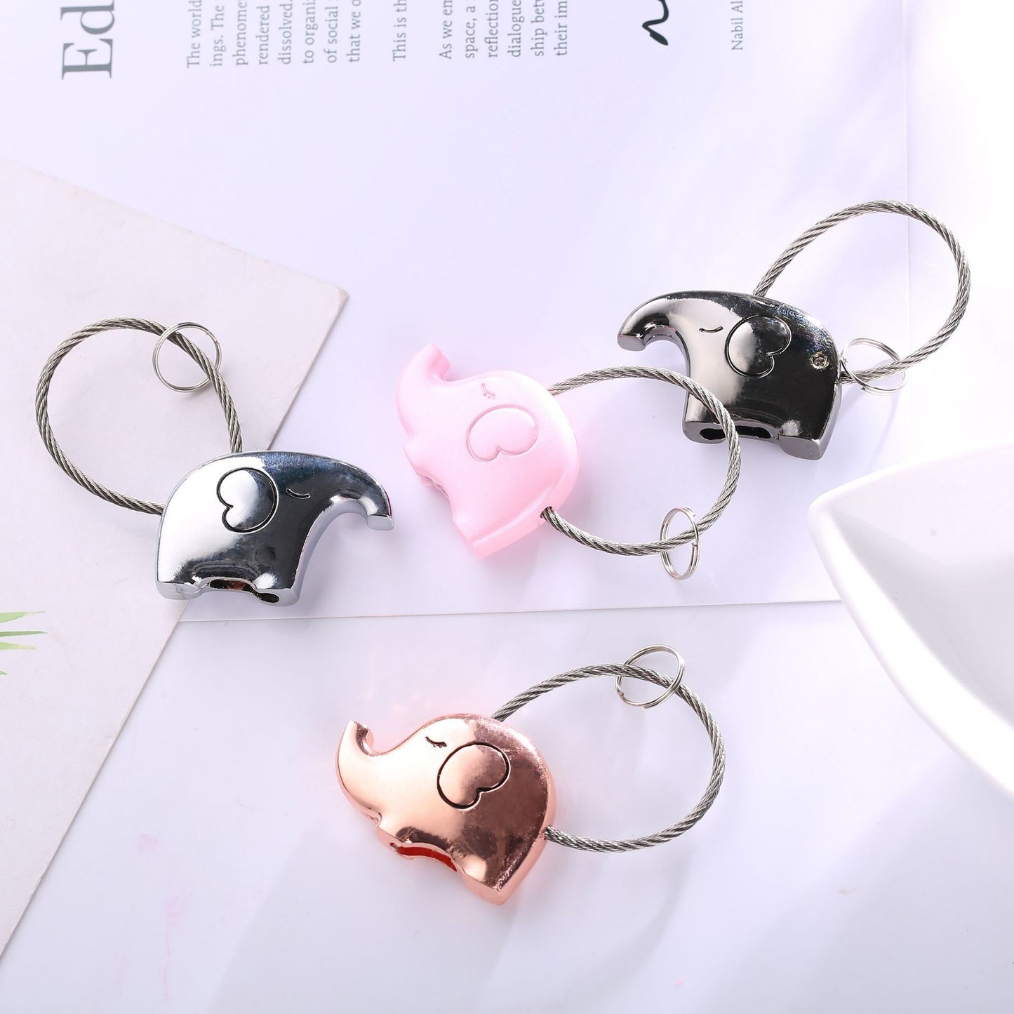Couple Elephant Keychain Metal Car Pendant Unisex Zinc Alloy Crafts Wedding Gift Lovers Students Pink Elephant