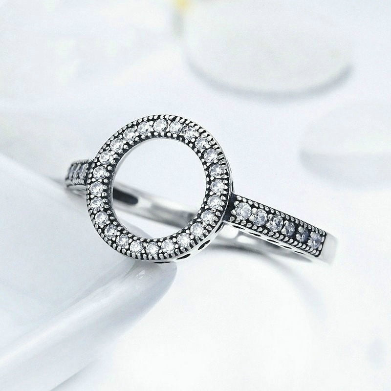 Electroplated Alloy Ring With Diamond Halo Individually Packed Trendy Design Jewelry For Women And Girls Style