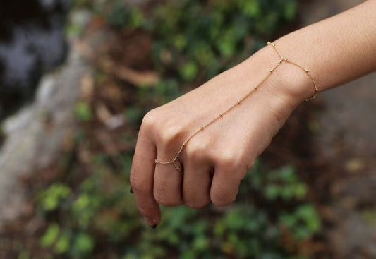 Womens Finger Chain Bracelet Delicate Beaded Hand Jewelry Geometric Alloy Bracelet For Opening Ceremony Anniversary