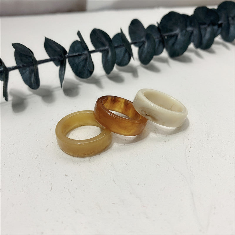 Womens Acrylic Ring Korean Retro Style Temperament Fashion Ring Simple Wild Ivory White Milk Tea Color Vintage