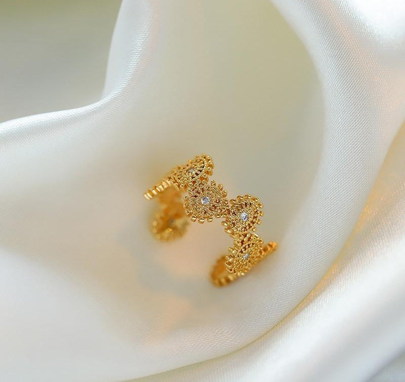 Womens Adjustable Open Ring Gold Plated Copper Lace Daisy Inlay Jewelry With Gem Fashion Jewelry Everyday Wear