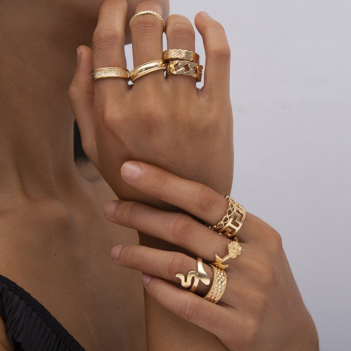 Womens Punk Geometric Diamond Ring Shaped Snake Rose Hollow Golden Flower Ring Fashion Chic Gold Accessory Now