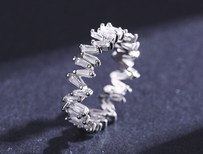 Sterling Silver Geometric Ring With Inlaid Gems 925 Silver Irregular Row Diamond Design Platinum Plated Gemset