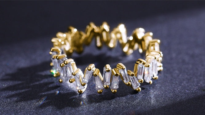 Sterling Silver Geometric Ring With Inlaid Gems 925 Silver Irregular Row Diamond Design Platinum Plated Gemset