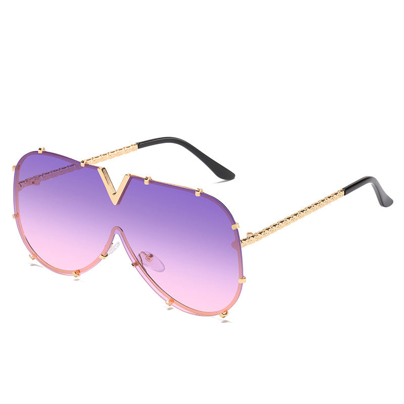 Womens Fashion V Shape Sunglasses UV400 Protection Strong Frame One Piece Lens Design Hot Sunglasses For Women