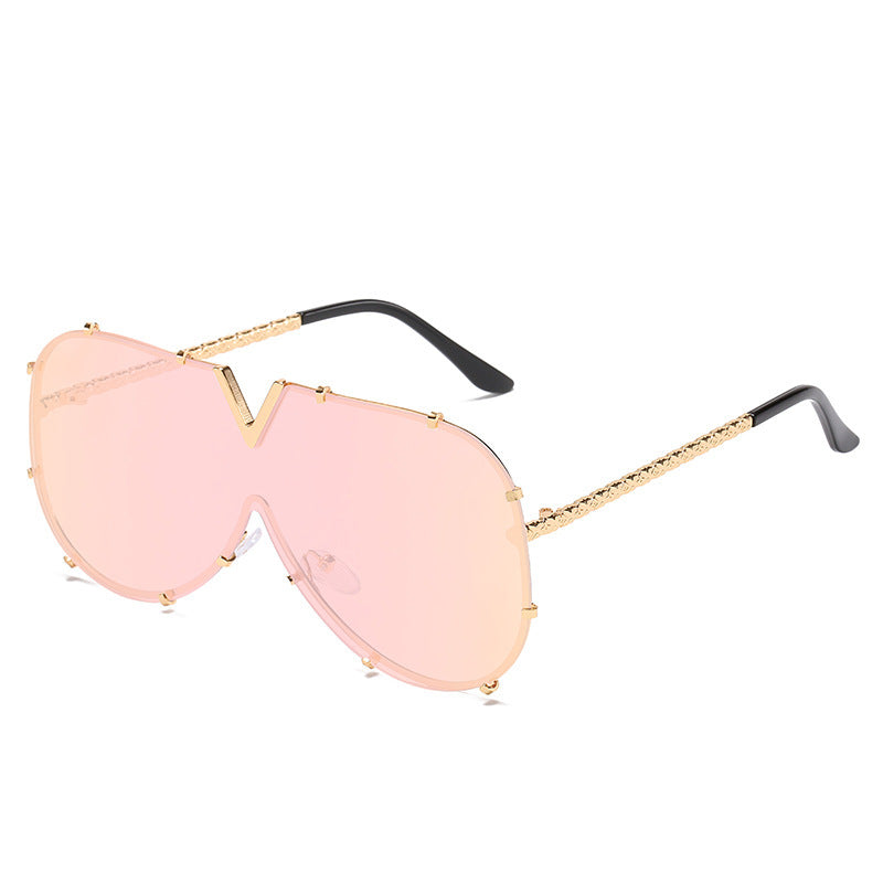 Womens Fashion V Shape Sunglasses UV400 Protection Strong Frame One Piece Lens Design Hot Sunglasses For Women