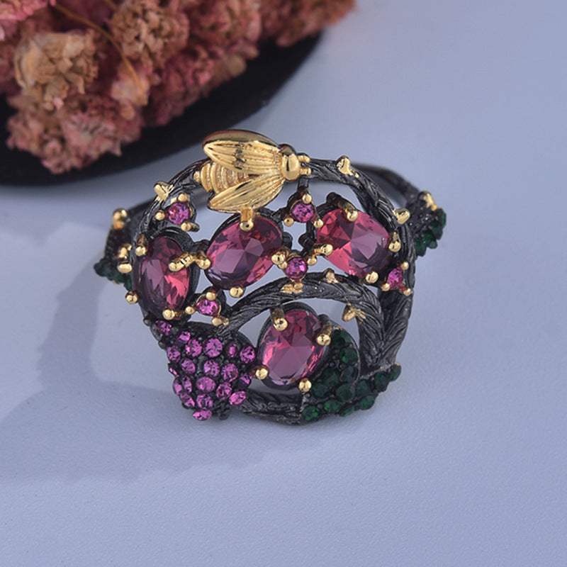 Women's Bee Ring European Gothic Copper Metal Ruby Gemstone Black Gunmetal Plated Animal Jewelry Diamond Accent
