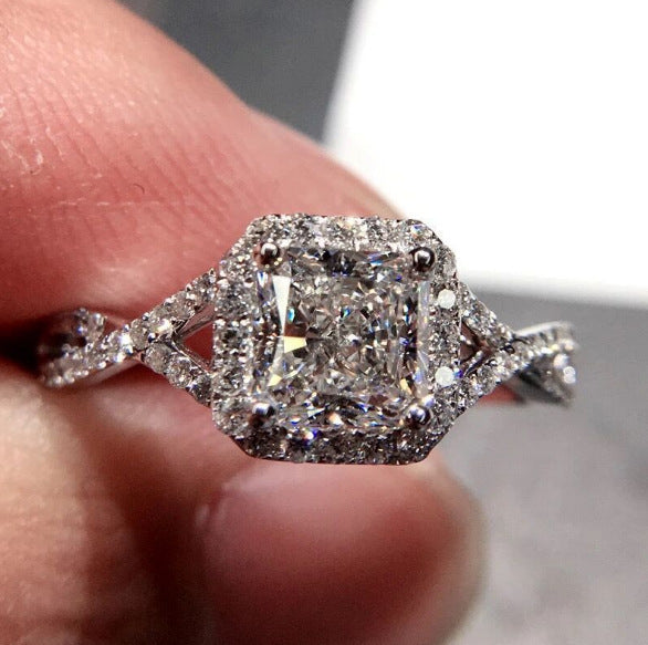 Heart Shaped Simulated Diamond Ring For Women Zircon Alloy Electroplated Engagement Gift Jewelry Gift For Her