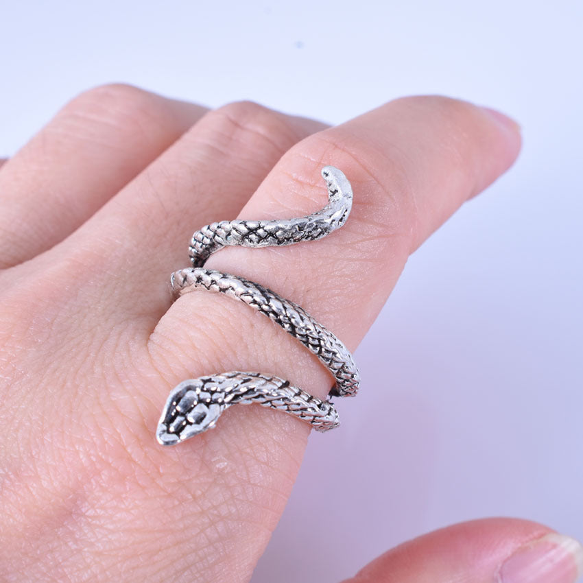 Mens Alloy Snake Ring Korean Fashion Animal Ring Electroplated Silver Finish Statement Ring Unique Design Ring