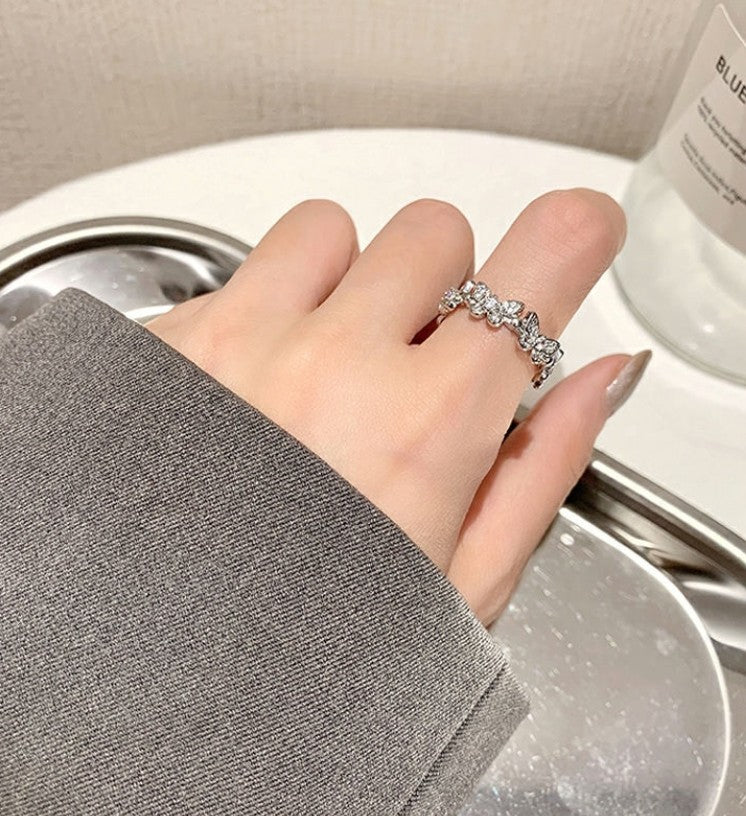 Womens Butterfly Rings Adjustable Opening Retro Design Electroplated Alloys Ring With Gemstones Inlaid Sparkle