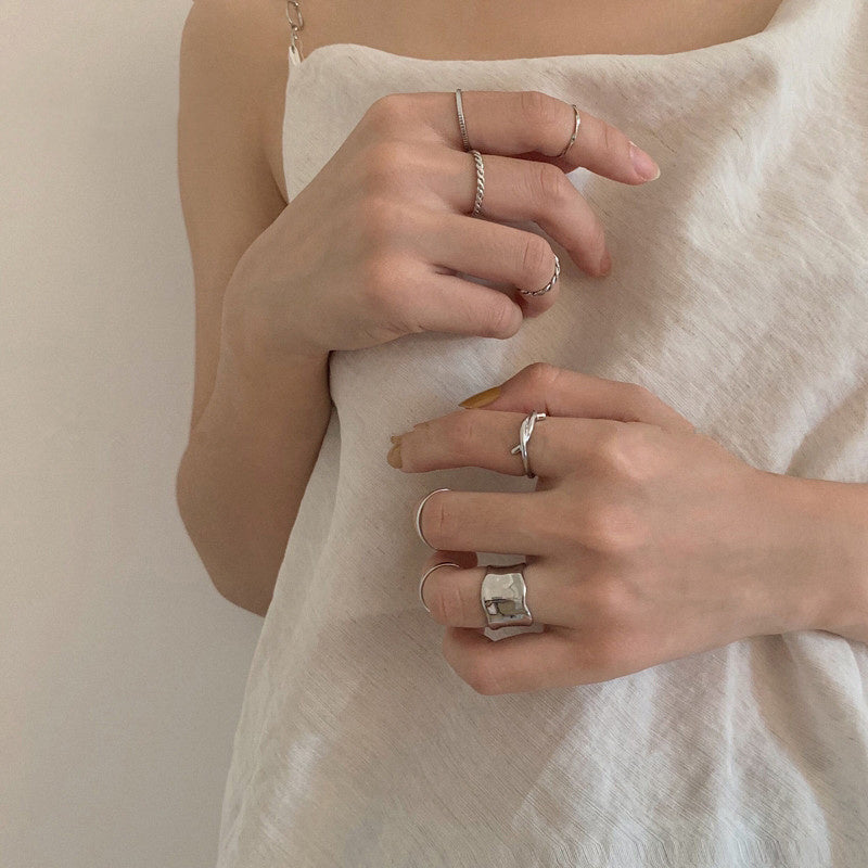 Women Ring Set Eight Piece Stackable Rings Gold and Silver Tone Alloy Minimalist Fashion Jewelry Everyday Wear