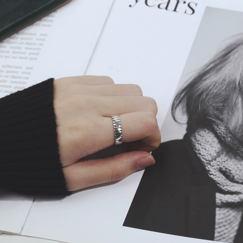 Unisex 925 Thai Silver Ring Distressed Spiral Geometric Design Ring Housewarming Gift For Men Elegant Ornament