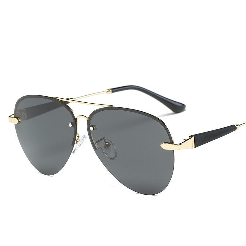 Mens Polarized Sunglasses Metal Frame TAC Lenses Driving Outdoor Activities Toad Mirror Design Gun Frame Frame