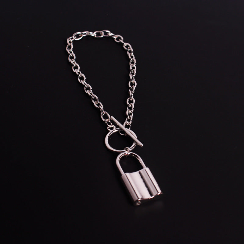 Unisex Alloy Bracelet Electroplated Retro Design Round Noodle Bear Charms With Smiley Lettering Glossy Finishes