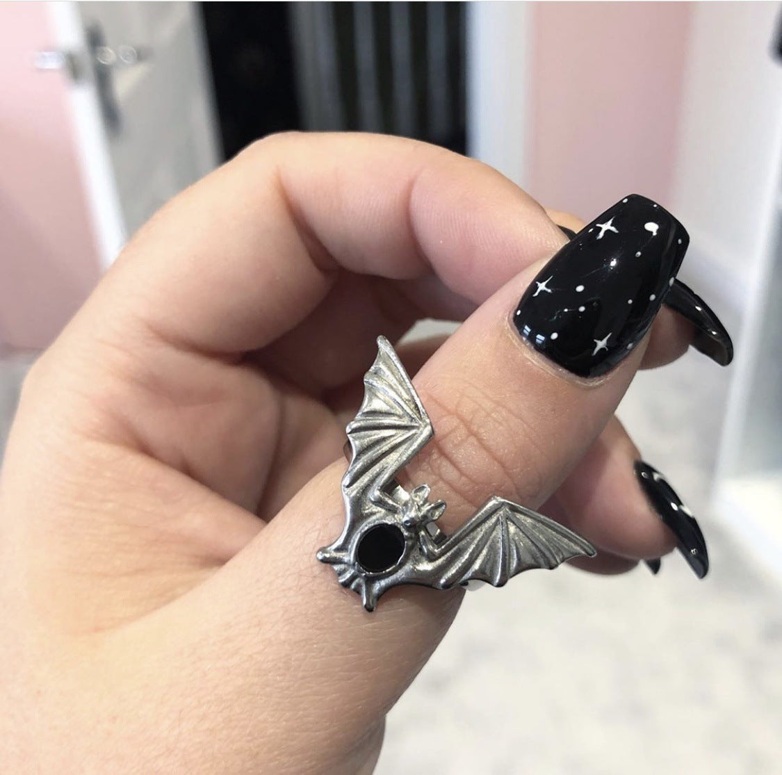 Bat Ring Alloy Animal Modeling Ring for Women and Girls Halloween Jewelry Trendsetting Accessory for Daily Use