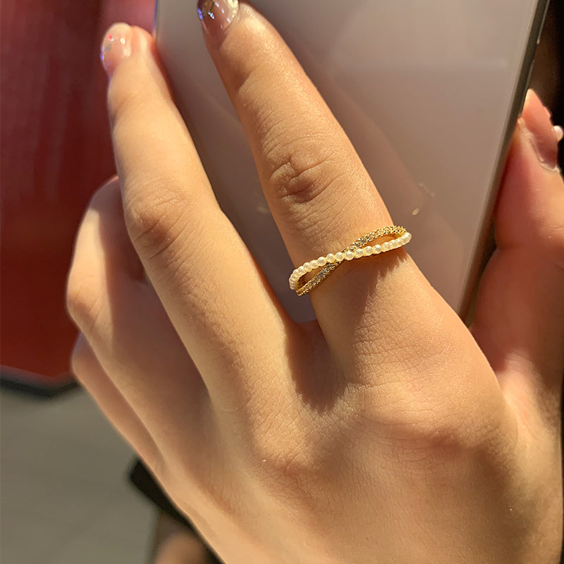 Niche Design Fashion Ring For Women High End Style Alloy Gold Plated Mosaic Gemstone Index Ring Statement Jewelry