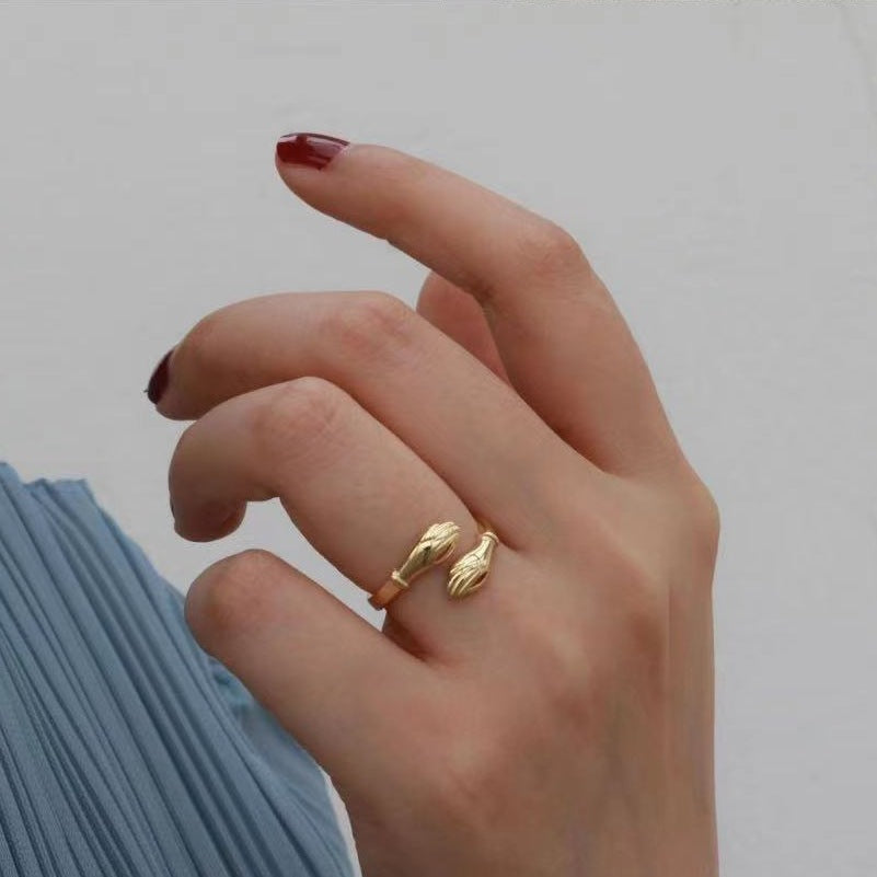 Womens Hug Gesture Ring 18K Gold Plated Copper Fashion Jewelry Gift For Her Durable Elegant Accessory Timeless