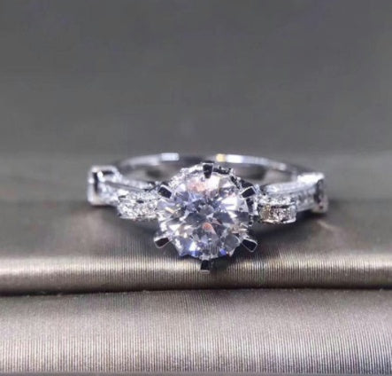 Womens One Carat Round Cut Cubic Zirconia Ring S925 Silver