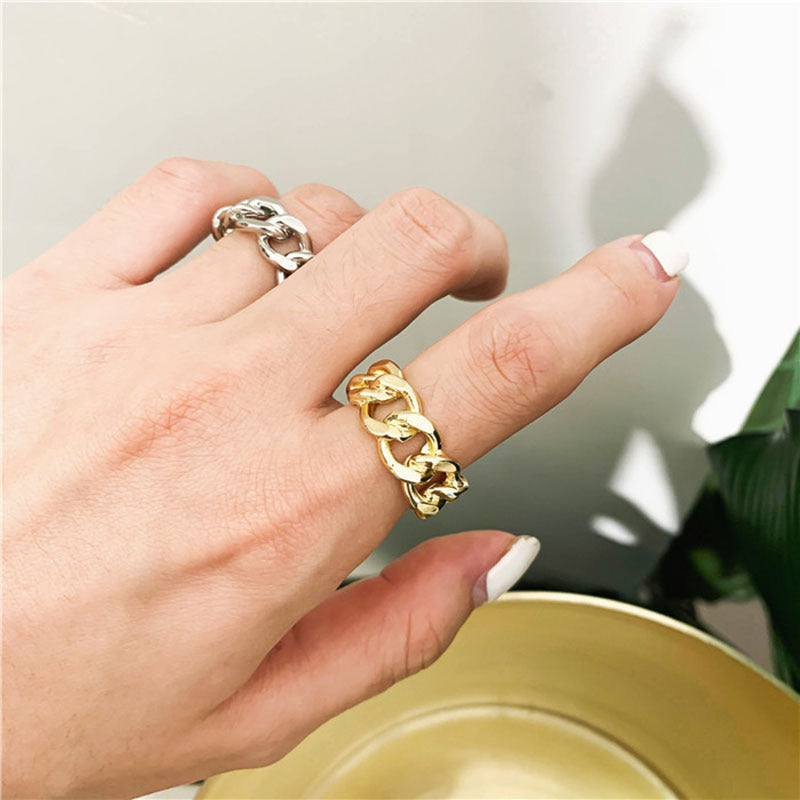 Womens Copper Ring Retro Hollow Twist Chain Design Vintage Charm Ring Modern Elegant Jewelry Accessory Outfits