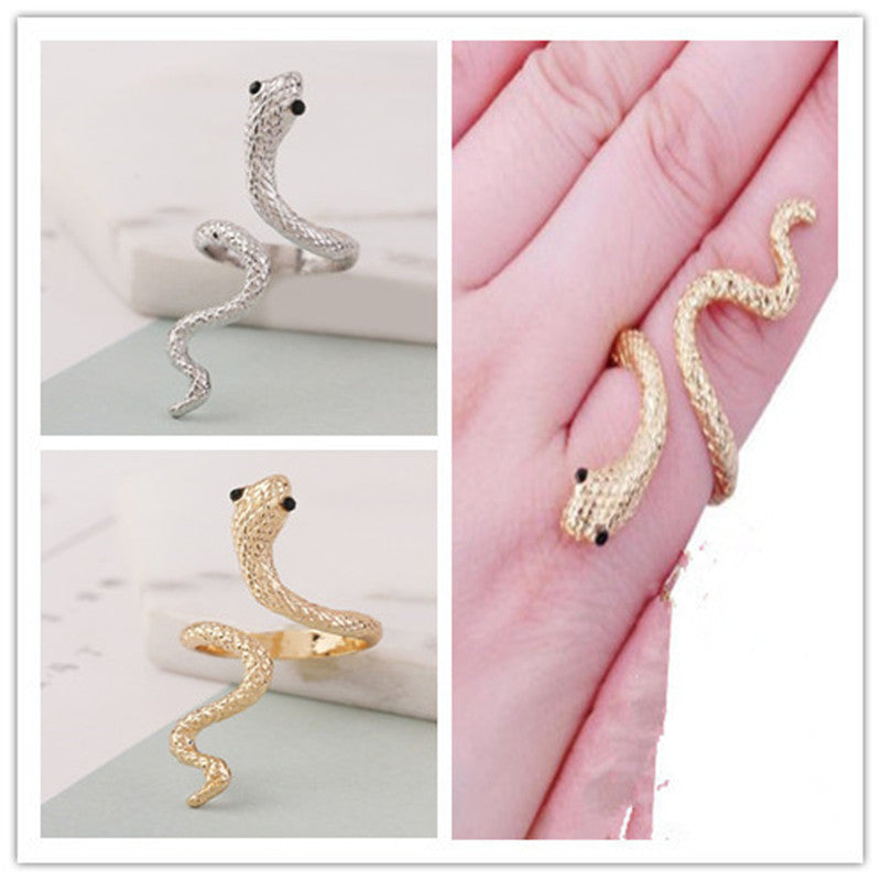 Vintage Snake Ring With Crown Motif Alloy Electroplated Wedding Band Fashion Statement Unique Design For Occasions