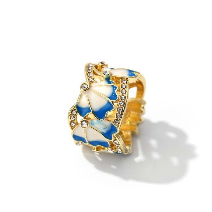 Gold Plated Alloy Flower Ring European Style Floral Jewelry for Women and Girls Versatile Party Accessory Item