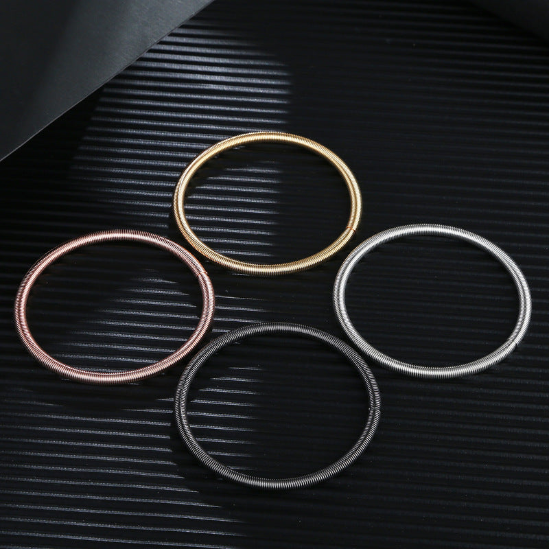 Unisex Carbon Steel Coil Spring Bracelet 4.2mm Wide Durable Metal Jewelry For Everyday Wear Fashion Sleek Look