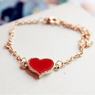 Heart Shaped Womens Bracelet With Extension Chain Lightweight Alloy Jewelry For Everyday Wear Red White Black Hearts