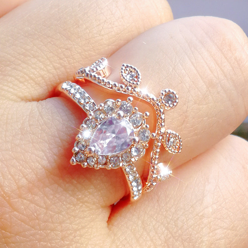 Womens Crown Ring Golden Alloy Electroplated Drop Shaped Design Fashion Ring Costume Jewelry Must Have Fashion