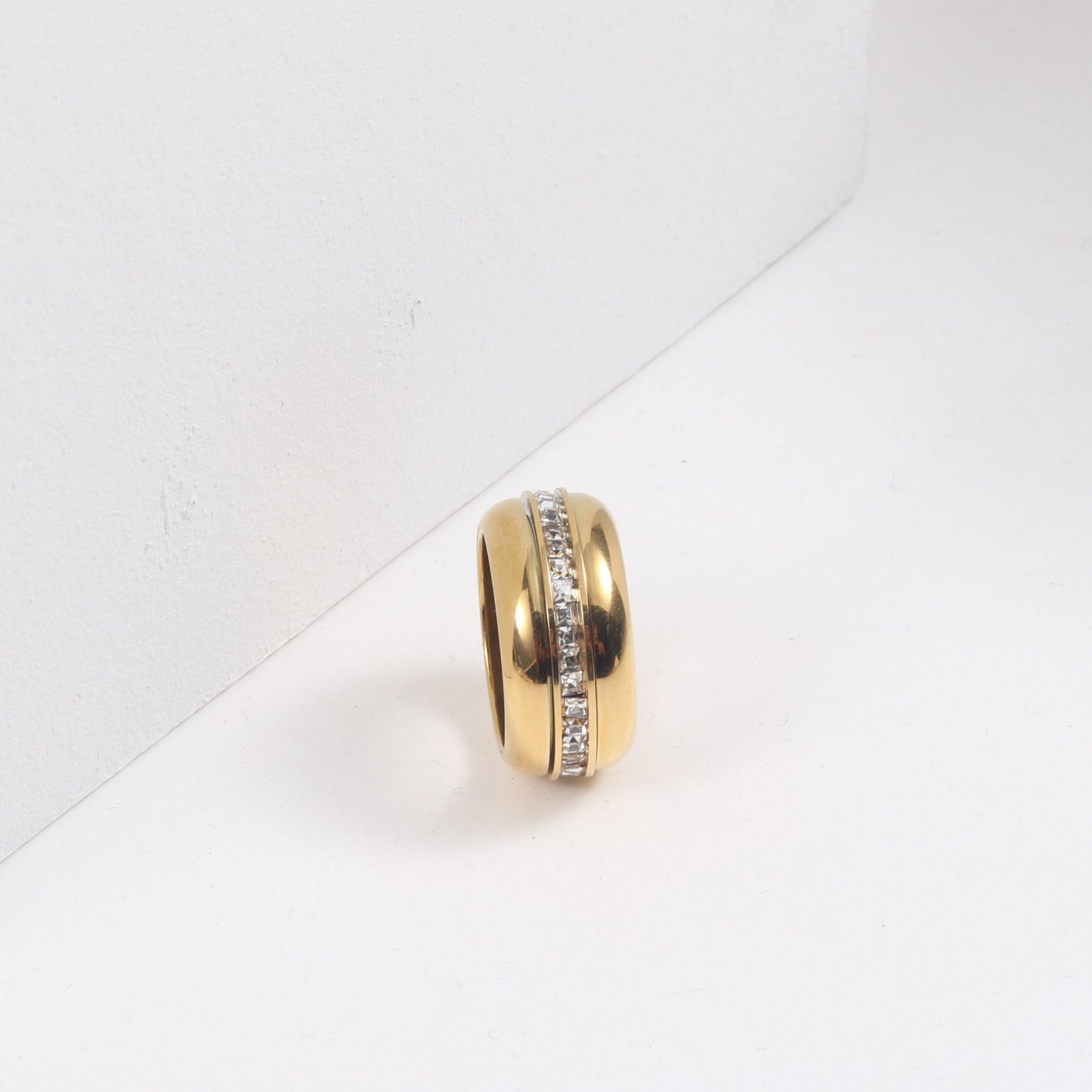 Women's Titanium Steel Ring with Rotatable Circle and Square Zircon Diamond Affordable Luxury Geometric Ring