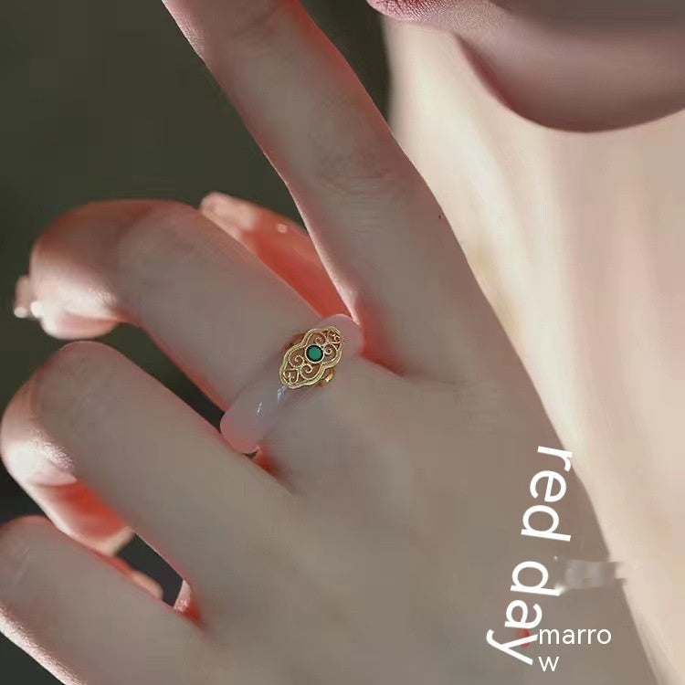 Women's Adjustable Ring White Chalcedony Resin Flower