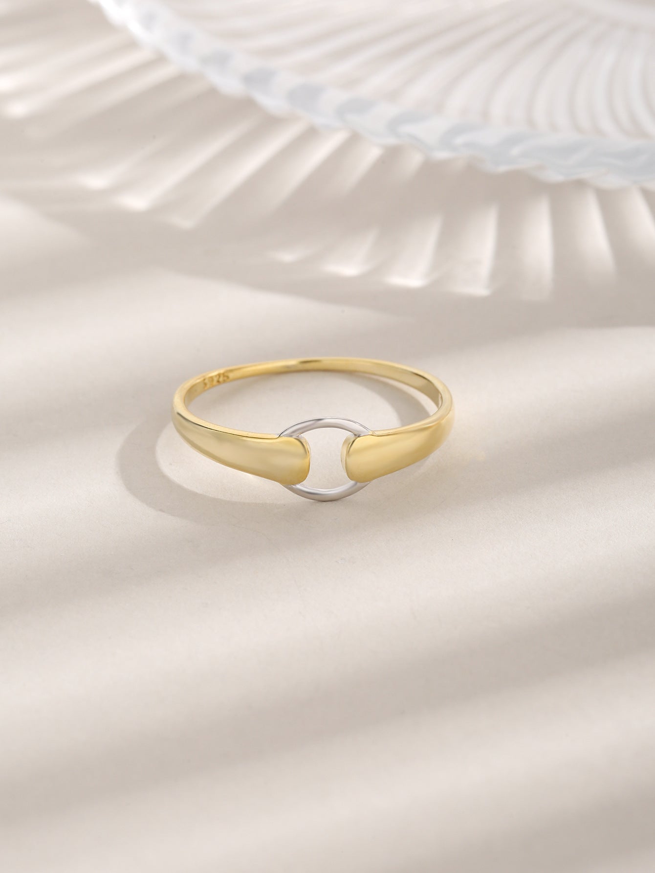 Unisex 925 Sterling Silver Ring Simple Geometric Band Electroplated Round Shape Fashion Statement Ring Interest