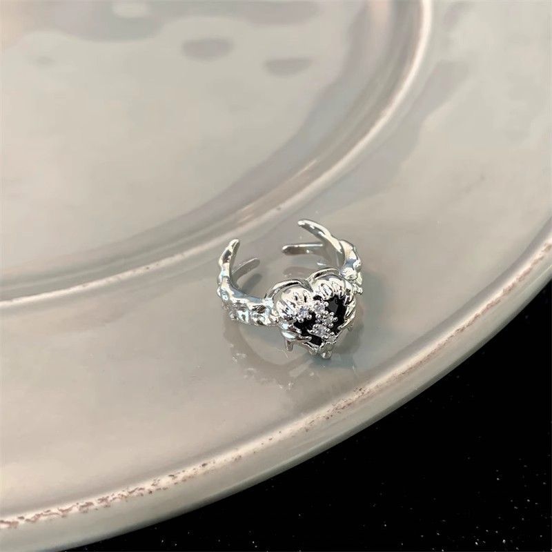Womens Heart Ring Thorn Heart Korean Style Alloy Jewelry