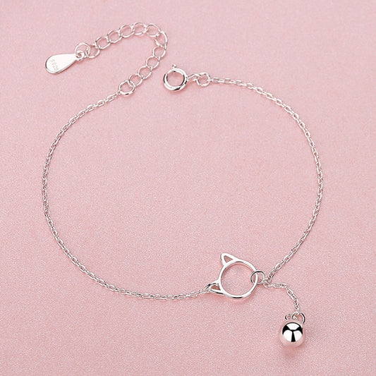 Silver Plated Cat Bracelet For Women And Girls Copper Jewelry Simple Elegant Cat Charm Bracelet For Everyday Wear