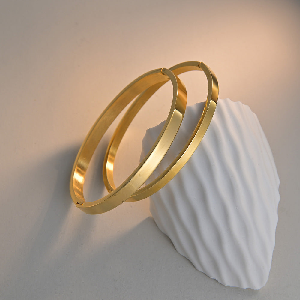 Stainless Steel Bracelet For Men And Women Electroplated Finish Simple Buckle Design Jewelry For Everyday Wear