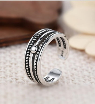 Elegant Twisted Copper Ring Unisex Jewelry With Timeless Intricate Design For Women And Men For Everyday Style