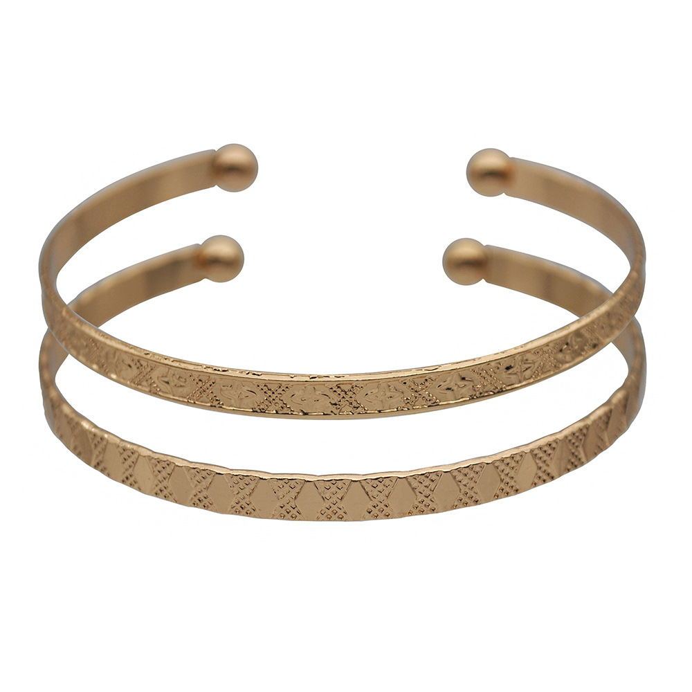 Gold Metal Bracelet Set For Women Elegant Durable Accessory Perfect Everyday Wear And Special Occasion Fashion