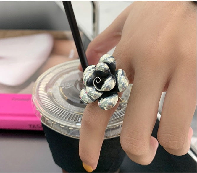 Women Retro Exaggerated Peony Flower Ring in Thai Silver Plating Vintage Style Vintage Silver Finish for Daily