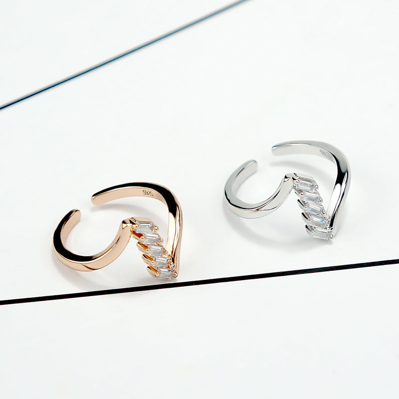 Womens Adjustable Gold Plated Ring With Artificial Gemstones And Semi Precious Stones Elegant Bow Design Accent