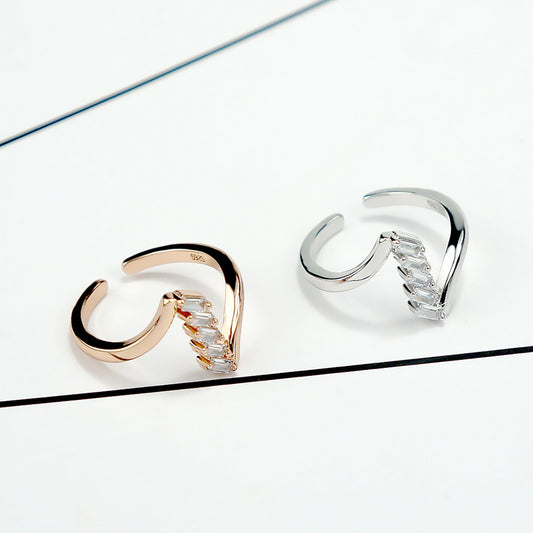 Womens Adjustable Gold Plated Ring With Artificial Gemstones And Semi Precious Stones Elegant Bow Design Accent