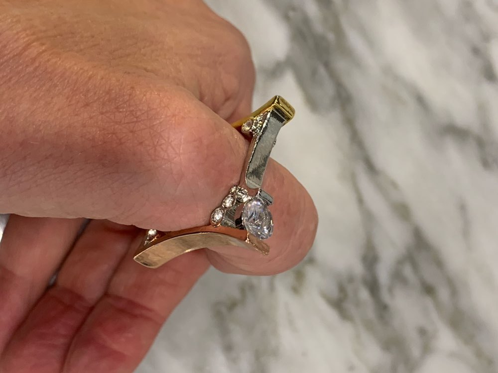 Metal Alloy Zircon Stone Fashion Ring For Women And Girls Trendy Elegant Anniversary Jewelry With Elegant Ring