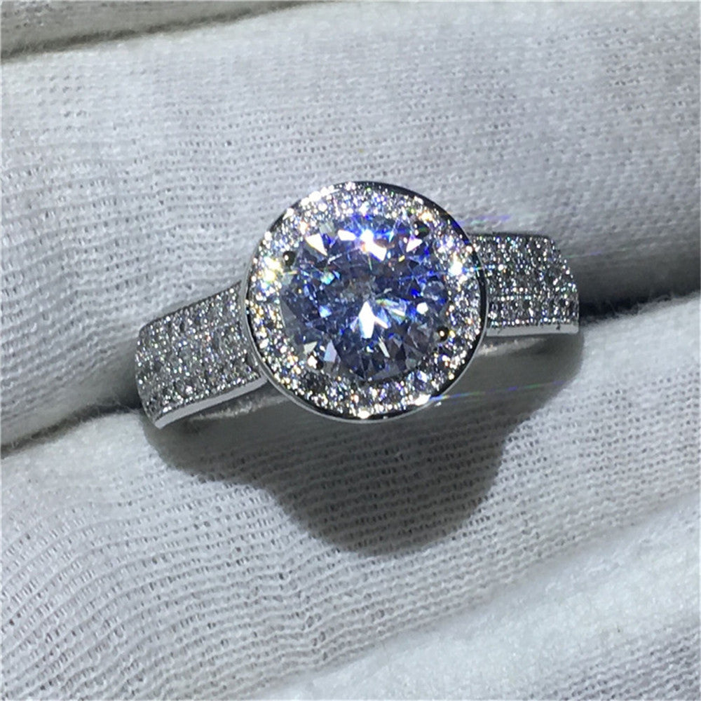 Women Fashion Ring With Round Cut Luxury Diamond European And American Alloy Ring Elegant Jewelry Gift For Her